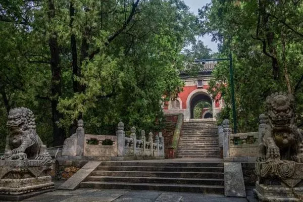 北京香山公園一日游最佳路線(xiàn)推薦